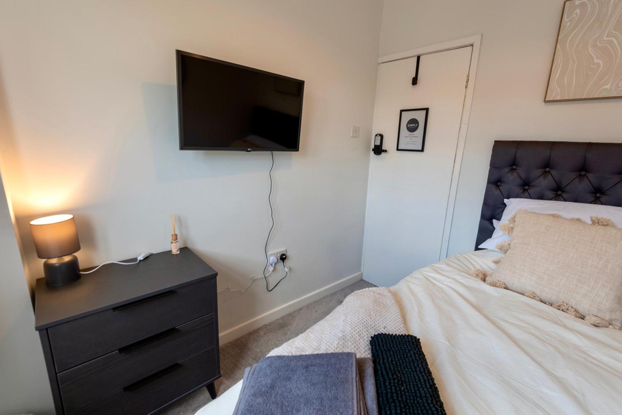 Single Room In Brand New 5 Bedroom Home BW Room 2 Solihull Zewnętrze zdjęcie