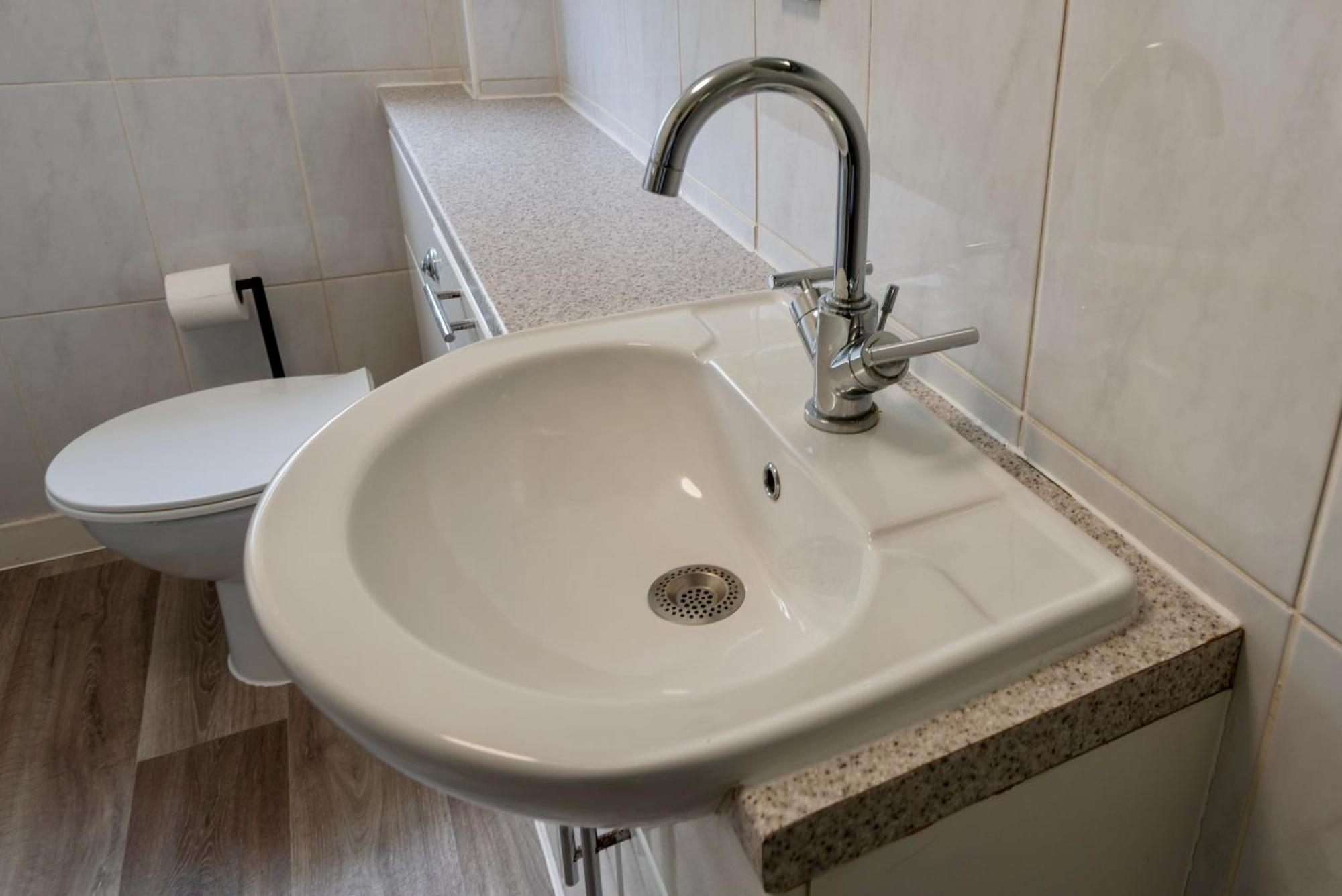 Single Room In Brand New 5 Bedroom Home BW Room 2 Solihull Zewnętrze zdjęcie